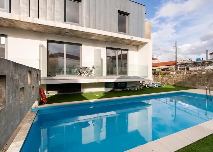 Casa Das Origens 4* Campia